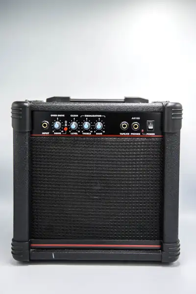 AK15G Guitar Amp - Great Condition!, View more