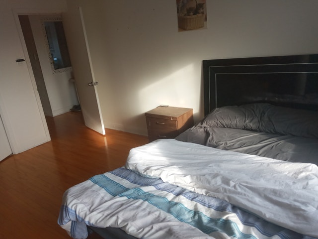Grande Chambre ($600/mois), tout inclus + parking — photo 3