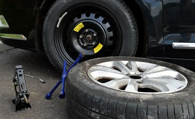 CHEAP SEASONAL TIRE SWAPS – WE COME TO YOU!