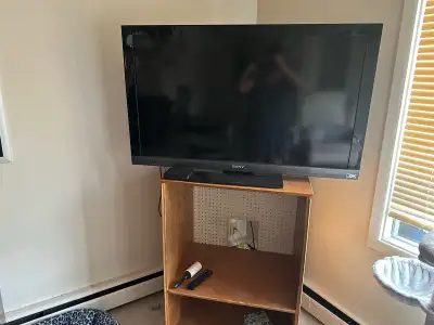 46 inch flatscreen Sony TV, View more