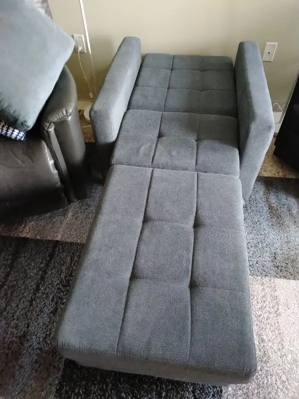 FAUTEUIL LIT in Couches & Futons in City of Montréal - Image 9