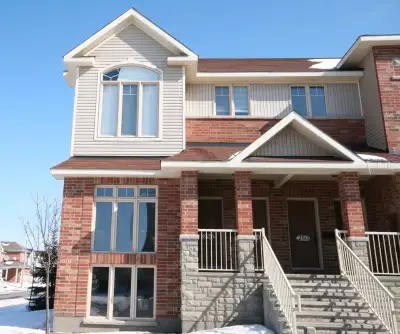 Beautiful Barrhaven Condo for rent