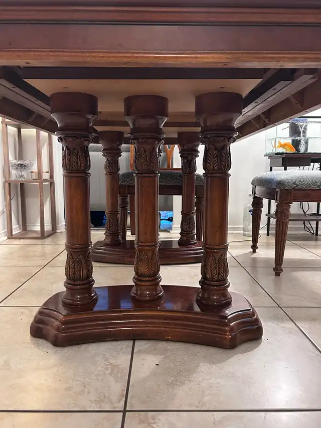 Vintage Solid Wood Dining Set | 10 Chairs in Dining Tables & Sets in City of Toronto - Image 3