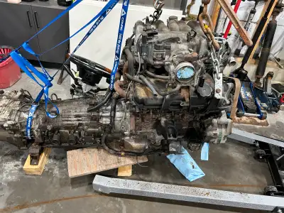 Moteur, transmission et transfer case avec tout les accessoires moteur. V6 de 3.8 l avec transmissio...