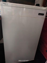 sell refrigerator$150Brand new, pick up at home, moving sale