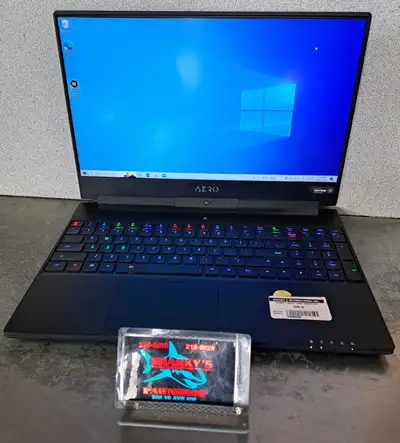 GIGABYTE AERO i7 32GB/512SSD/GTX1070 WITH CHARGER (26989098), View more