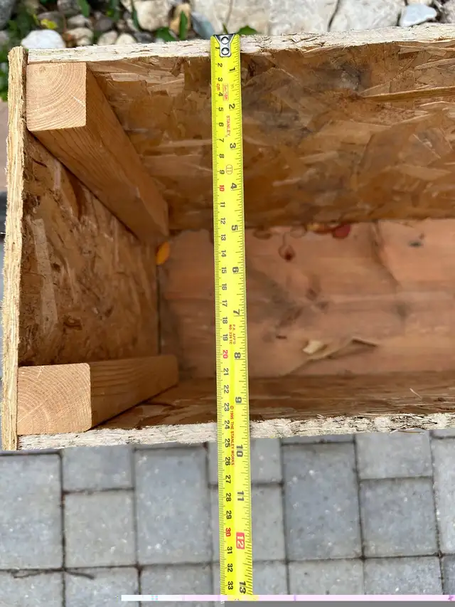 OSB PLANTER BOX/ TOOL BOX
36.5” x 10” with 18” hight in Patio & Garden Furniture in Regina - Image 8