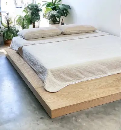 Low Japanese-Style Bedframe, View more