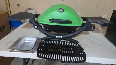NEW NEVER USED Weber Q 1200 Portable BBQ Grill, Propane Gas, GREEN (51190001) cash only Afternoons o...