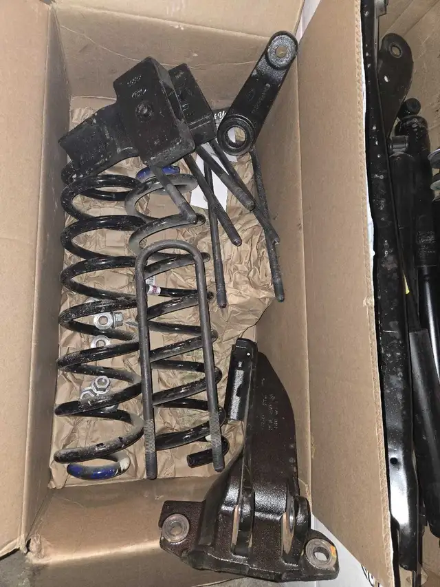 2025 Ford F350 Suspension components in Other Parts & Accessories in Edmonton - Image 3