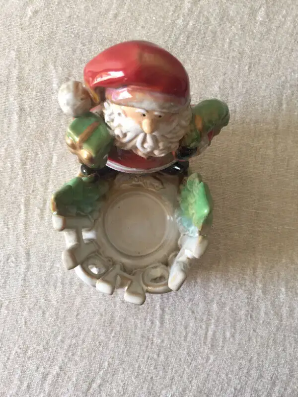CHRISTMAS SANTA CANDLE HOLDER in Home Décor & Accents in Edmonton - Image 5