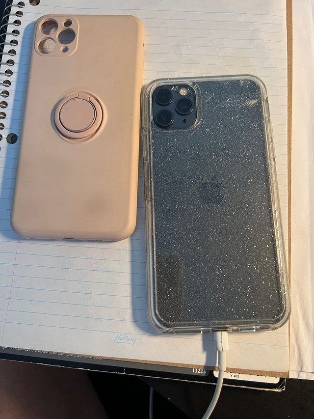 iPhone 11 Pro Max  in Cell Phones in Bedford - Image 3