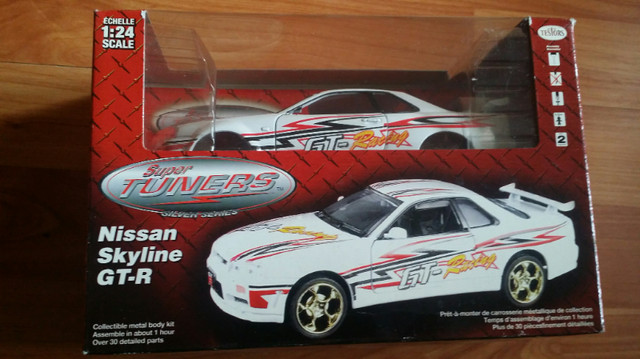 Testors Super Tuners Series 1/24 Scale Nissan Skyline  GT-R Kit in Arts & Collectibles in Oshawa / Durham Region