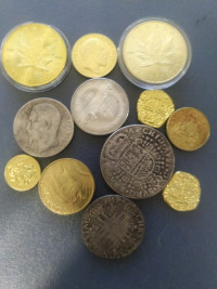 Lot de pièces d'or et d'argent reproduction. 5$ch.