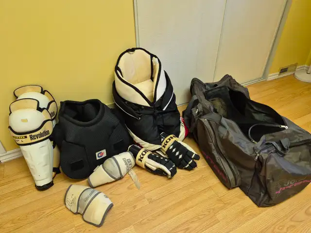 Équipement de hockey in Hockey in Longueuil / South Shore - Image 2