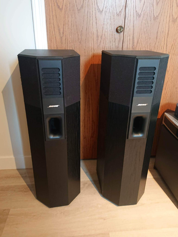 Bose 701 stereo speakers (mint) Speakers Red Deer Kijiji