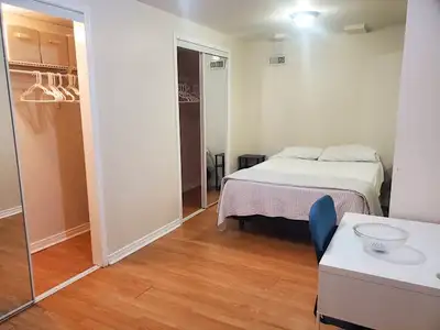 rivate basement bedroom for 1 person only, with shared bathroom. UNLIMITED WiFi, Washer/dryer in lau...