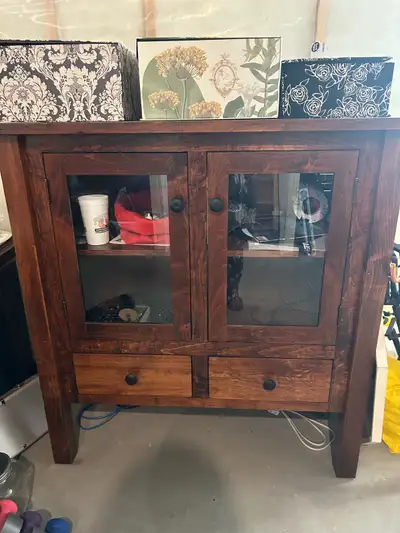 Wormy maple wood. Very heavy, solid furniture made by Ruttle brothers in Ontario. Great used conditi...