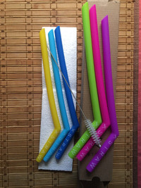 6 REUSABLE COLORFUL STRAWS