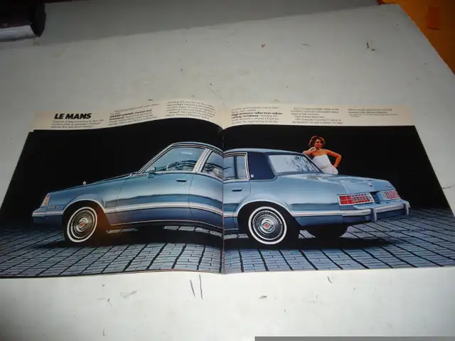 1981  PONTIAC FULL LINE DEALER SALES BROCHURE.CAN MAIL IN CANADA in Arts & Collectibles in Belleville - Image 10