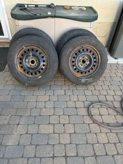 Four winter tires and wheels