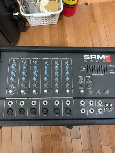 Fender SRM 6302 Powered Mixer, View more