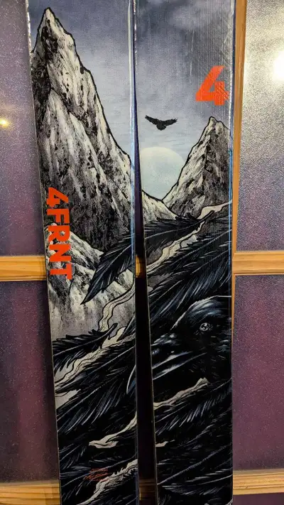 Skis 4FRNT Hoji, View more