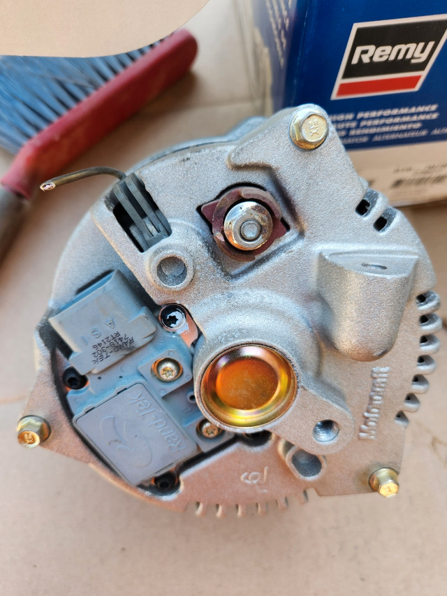 Alternator for a 2007 ford 4.6 v8 in Engine & Engine Parts in Kawartha Lakes