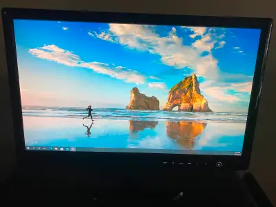 Used 22" LG monitor for Sale, View more