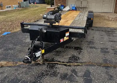 2018 Miska Trailer 5 ton with an 8 thousand pound winch. Updated white oak wood panels. $5200. Offer...