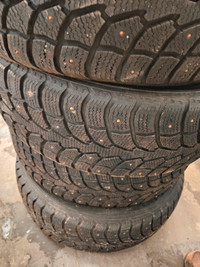 P225/60R18 Rovello RWS 677  ( Studded Winter Tires )