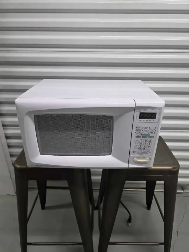 Microwaves in Microwaves & Cookers in City of Halifax - Image 5