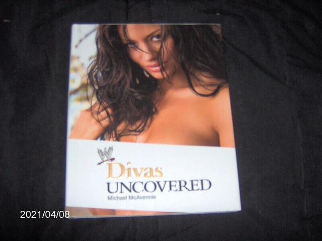 WWE,WWF  Divas Uncovered 2005  First Print in Arts & Collectibles in Markham / York Region