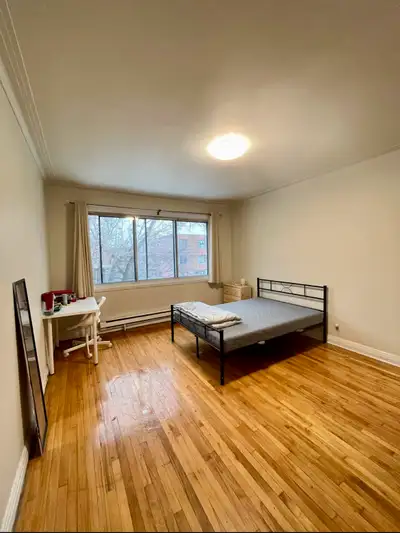 $590 Furnished Room for Girl