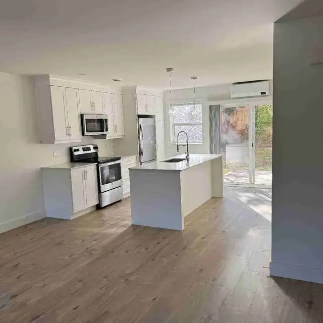 Newer 3 Bedroom 2 bathroom Townhouse  in Long Term Rentals in Charlottetown - Image 2