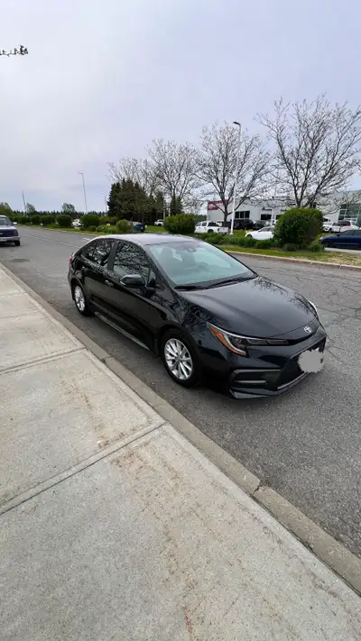 2022 Toyota Corolla SE trim — fully loaded with all factory features including sport mesh grille, sp...