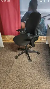 Steelcase Leap v2 Ergonomic Office Chair