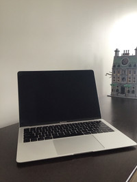 2018 MACBOOK AIR 13 INCH FOR SALE