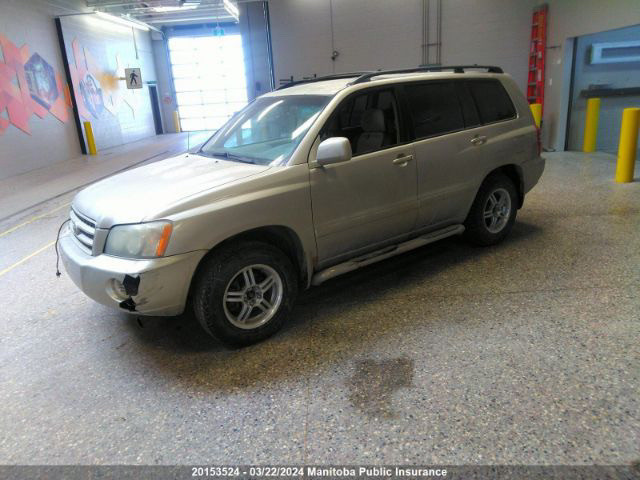 2003 Toyota  Highlander AWD Available For Parts in Auto Body Parts in Winnipeg - Image 3