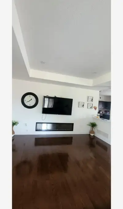 4 bedroom with 2.5 bathroom available for rent