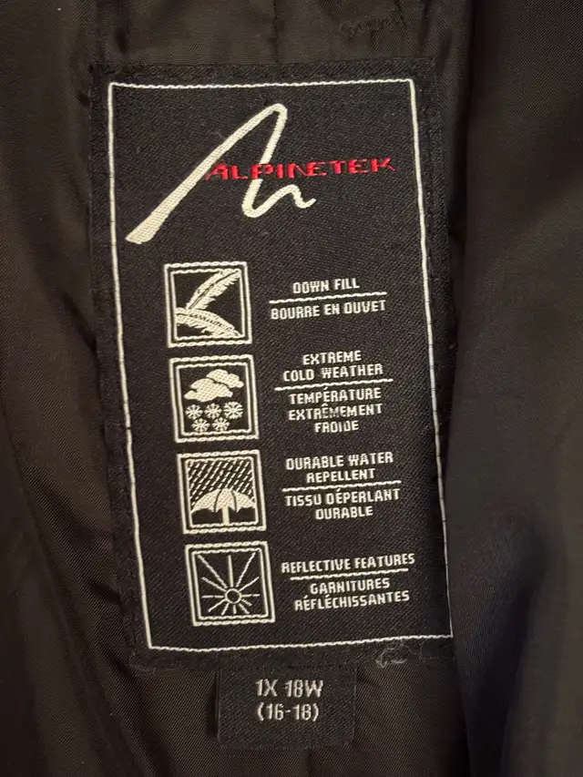 Women’s Jacket  in Women's - Tops & Outerwear in Ottawa - Image 7