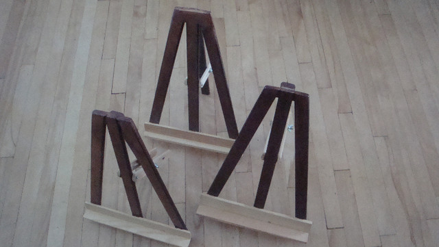 Chevalet de table solide et pliable dans Loisirs et artisanat  à Longueuil/Rive Sud - Image 2