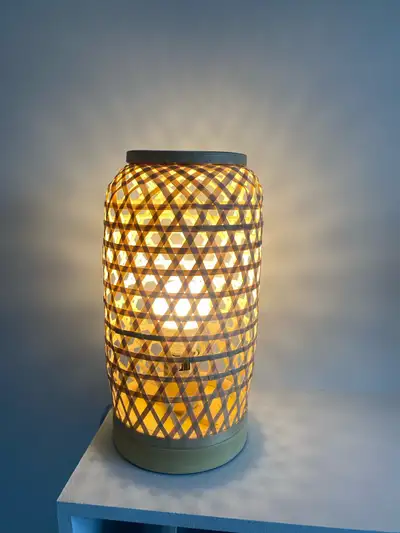 lampe de chevet / lampe de table, View more