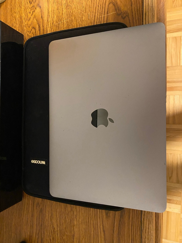 MacBook Pro 12” 2017 in Laptops in St. Catharines