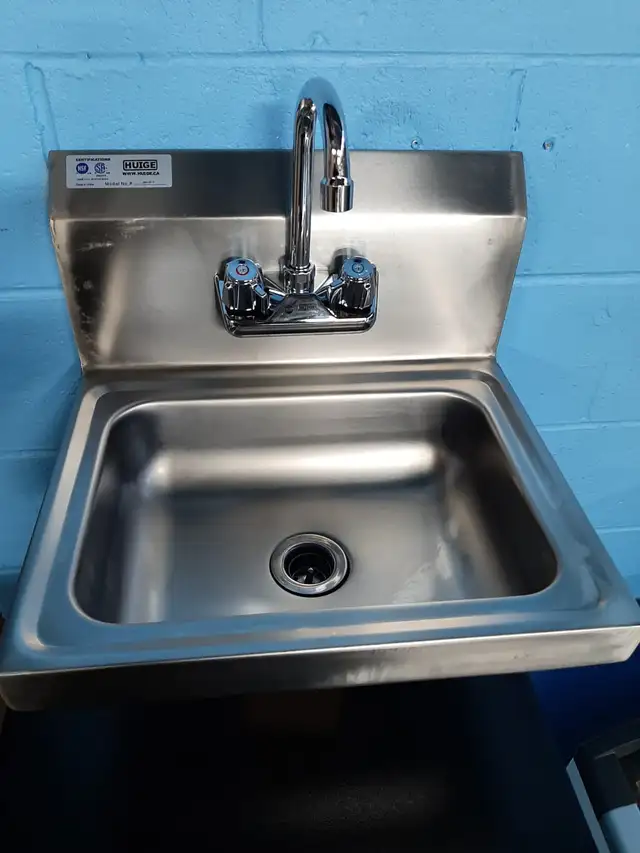 Huige Wall Mounted Hand Sink (Faucet Included) in Other in City of Toronto - Image 6