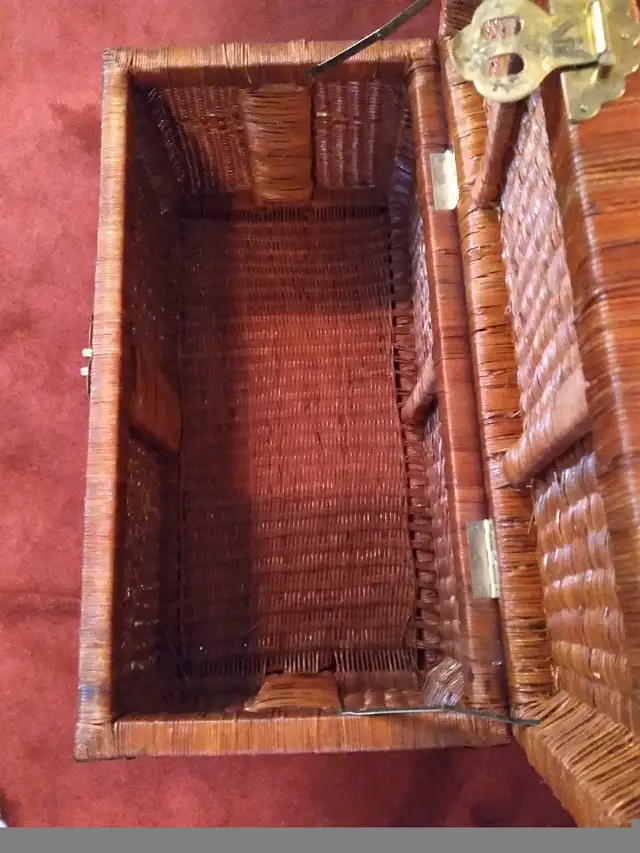 Wicker Trunk with Oversized Glass Top in Coffee Tables in City of Toronto - Image 5