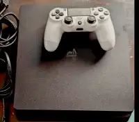 PS4 slim PlayStation & controller