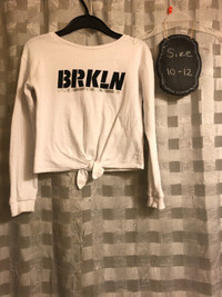 H & M girls white BRKLN long sleeve sweater 10/12
