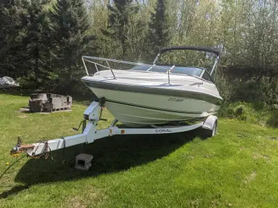 Doral 1996, cuddy cabine, in board 190hp motor rebuild in 2020, winterise and maintain by Phare Naut...