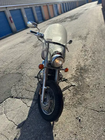 Selling my 650 Classic as I just bought a KLR so it is no longer needed Fresh tires and tune up